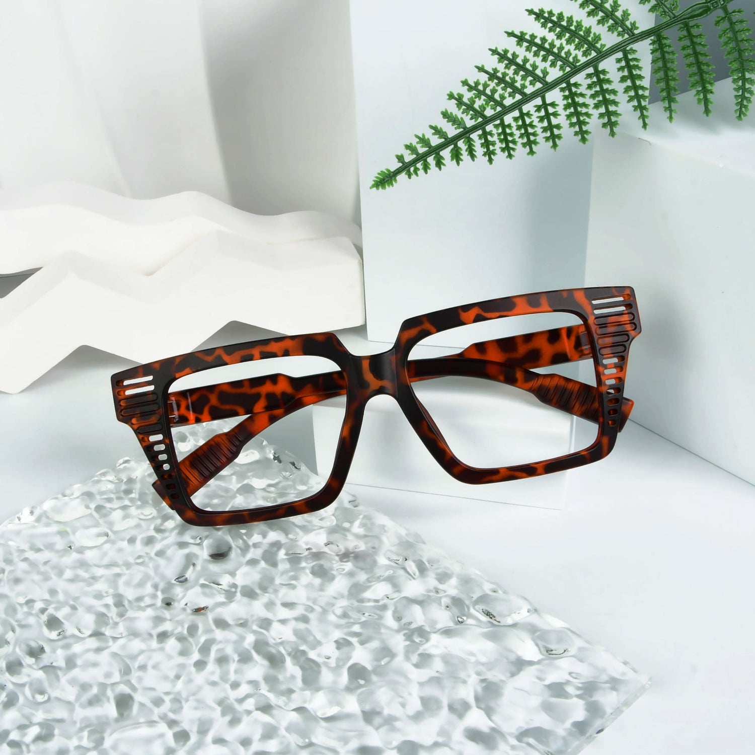 Large Butterfly Frame Thick Spring Hinge Metalless Reading Glasses R2503 - eyekeeper.com